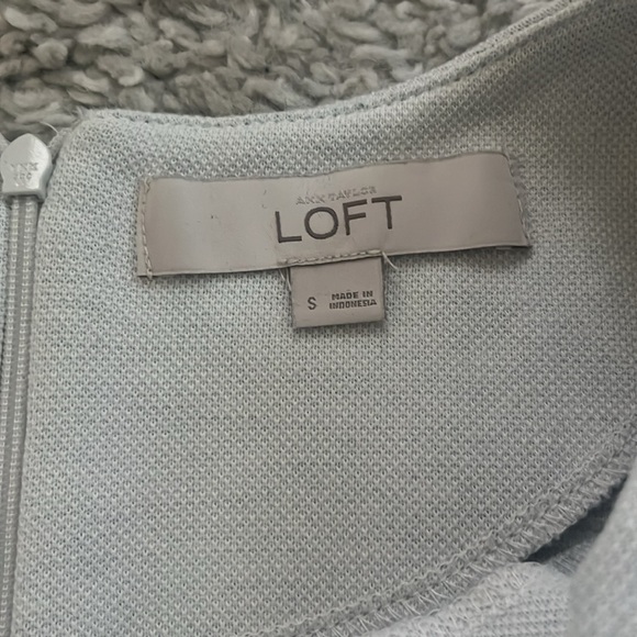 LOFT - ivory lace sleeve crop - Size S - Picture 2 of 7